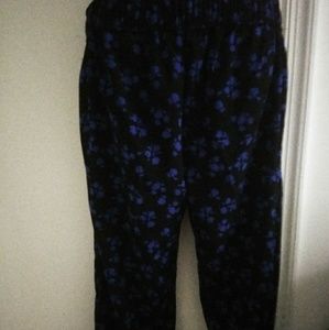 Roz & Ali Capri Pants